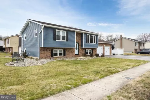 1725 Middleborough Rd, Essex, MD 21221