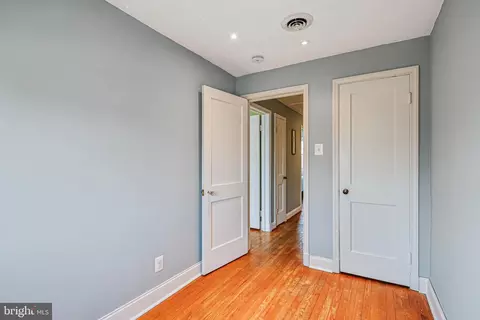 Bedroom - 1027 Elm Rd, Halethorpe, MD 21227 photo 7 of 7