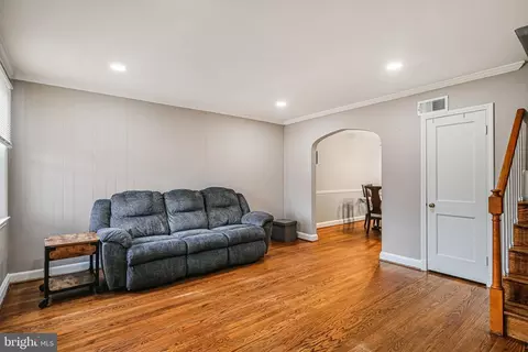 Living - 1027 Elm Rd, Halethorpe, MD 21227 photo 1 of 2