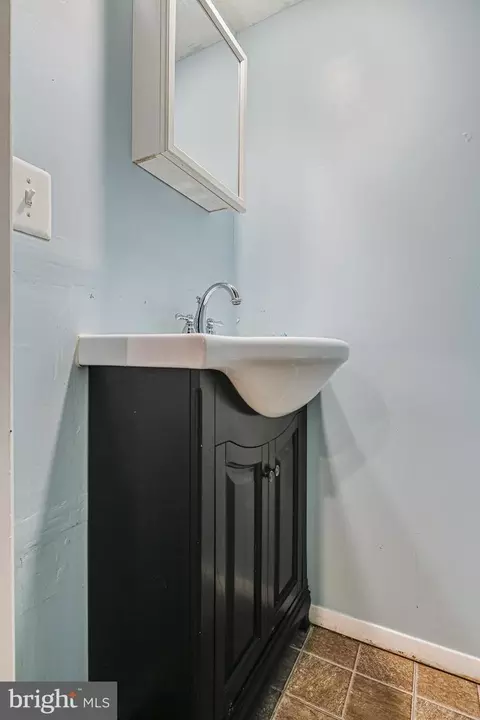 Bath - 1027 Elm Rd, Halethorpe, MD 21227 photo 3 of 3
