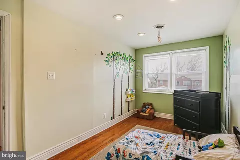 Bedroom - 1027 Elm Rd, Halethorpe, MD 21227 photo 5 of 7