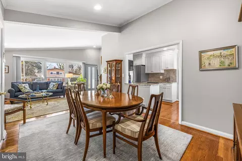 6819 Chippewa Dr, Baltimore, MD 21209 photo 6