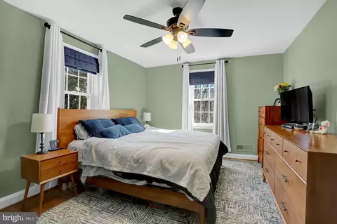 146 Stevenson Ln, Baltimore, MD 21212 photo 8