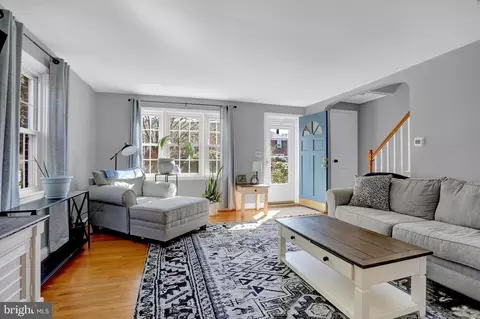 146 Stevenson Ln, Baltimore, MD 21212 photo 3