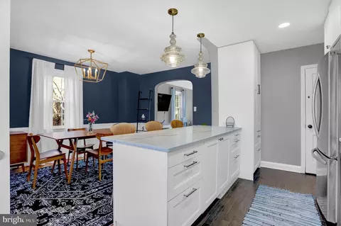 146 Stevenson Ln, Baltimore, MD 21212 photo 5