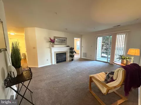 8905 Stone Creek Pl #101, Pikesville, MD 21208