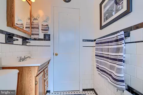 297 Hazel Ave, Halethorpe, MD 21227 photo 36