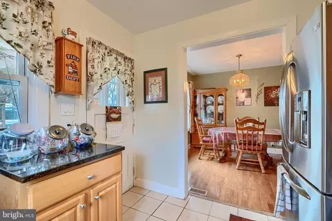 297 Hazel Ave, Halethorpe, MD 21227 photo 12