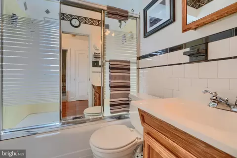297 Hazel Ave, Halethorpe, MD 21227 photo 34