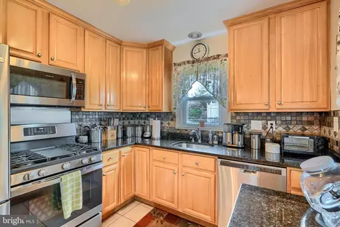 297 Hazel Ave, Halethorpe, MD 21227 photo 11