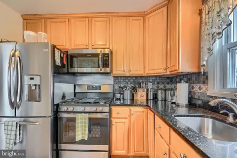 297 Hazel Ave, Halethorpe, MD 21227 photo 13