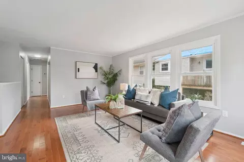 18 Rollwin Rd, Baltimore, MD 21244 photo 6