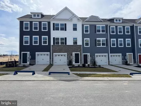8300 Dieter Dr, Rosedale, MD 21237