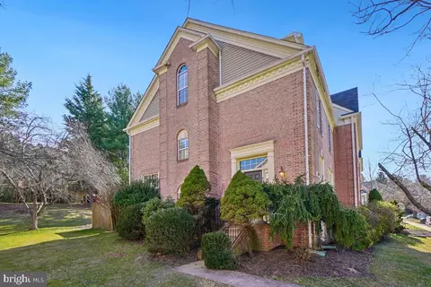 609 Lavenham, Lutherville Timonium, MD 21093
