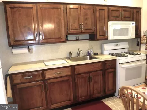 2015 Wareham Rd, Dundalk, MD 21222 photo 4