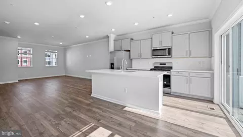 8304 Dieter Dr, Rosedale, MD 21237 photo 10