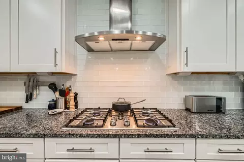 Kitchen - 427 Redbridge St, Middle River, MD 21220 photo 4 of 4