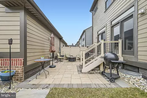 Exterior - 427 Redbridge St, Middle River, MD 21220 photo 4 of 6