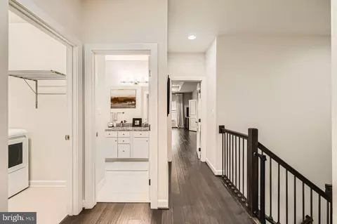 Entry Way - 427 Redbridge St, Middle River, MD 21220 photo 4 of 4