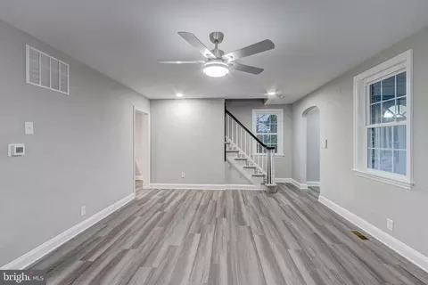 Living - 1202 Circle Dr, Halethorpe, MD 21227 photo 5 of 8