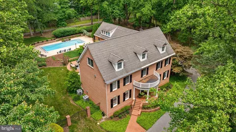 1102 Westwicke Ln, Lutherville Timonium, MD 21093