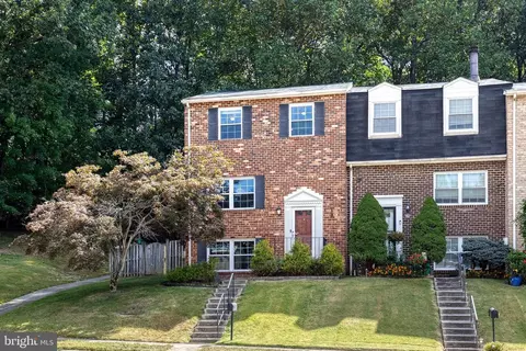 31 Oak Shadows Ct, Catonsville, MD 21228