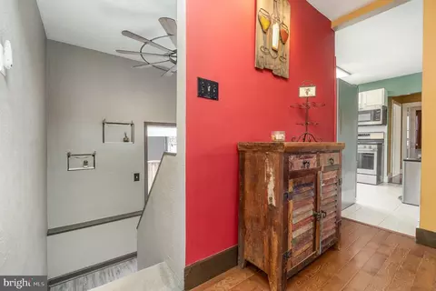 Entry Way - 5813 Ebenezer Rd, White Marsh, MD 21162 photo 2 of 4