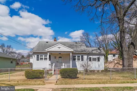 322 3rd Ave, Lansdowne, MD 21227