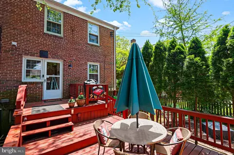 Exterior - 148 Stevenson Ln, Baltimore, MD 21212 photo 5 of 17