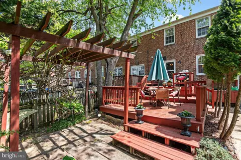 Exterior - 148 Stevenson Ln, Baltimore, MD 21212 photo 4 of 17