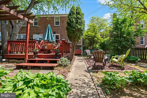 Exterior - 148 Stevenson Ln, Baltimore, MD 21212 photo 9 of 17