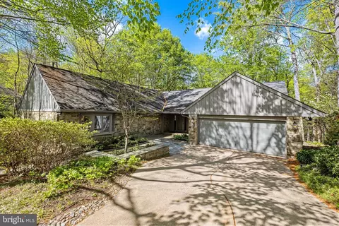 2436 Still Forest Rd, Pikesville, MD 21208