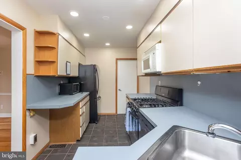 627 Walker Ave, Baltimore, MD 21212 photo 7