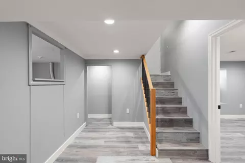 Entry Way - 7706 Wilson Ave, Parkville, MD 21234 photo 6 of 7