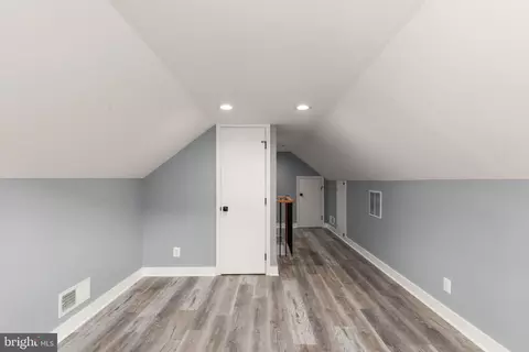 Entry Way - 7706 Wilson Ave, Parkville, MD 21234 photo 5 of 7