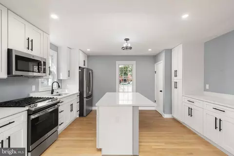 Kitchen - 7706 Wilson Ave, Parkville, MD 21234 photo 1 of 2