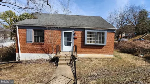 936 Olmstead Rd, Pikesville, MD 21208