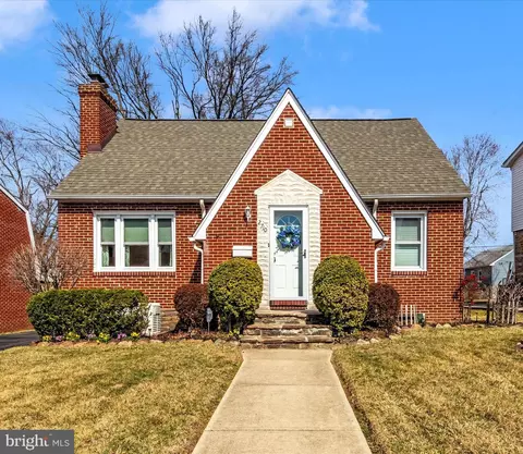 2710 Alden Rd, Parkville, MD 21234