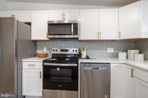 6837 Queens Ferry Rd, Baltimore, MD 21239 photo 9