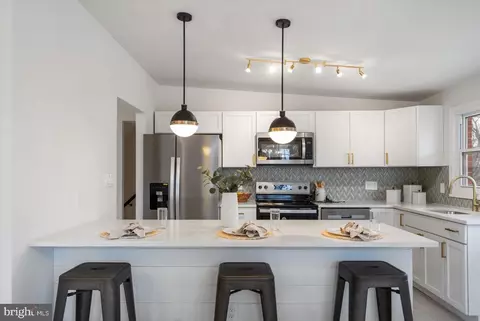 6837 Queens Ferry Rd, Baltimore, MD 21239 photo 7