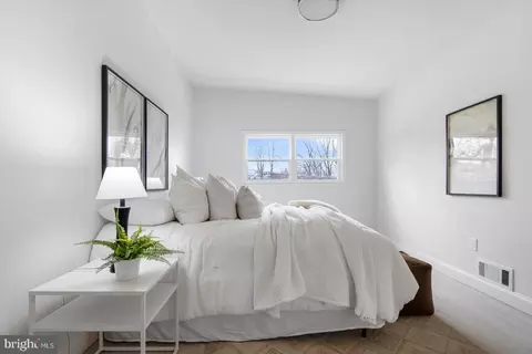 6837 Queens Ferry Rd, Baltimore, MD 21239 photo 25