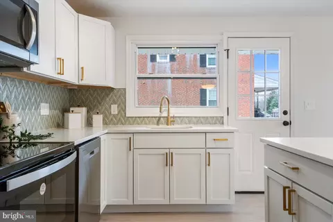 6837 Queens Ferry Rd, Baltimore, MD 21239 photo 10