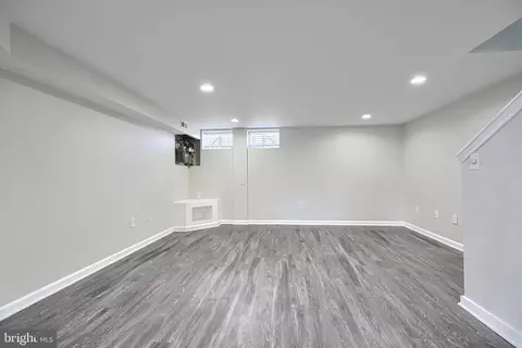 Living - 972 Elton Ave, Baltimore, MD 21224 photo 7 of 7