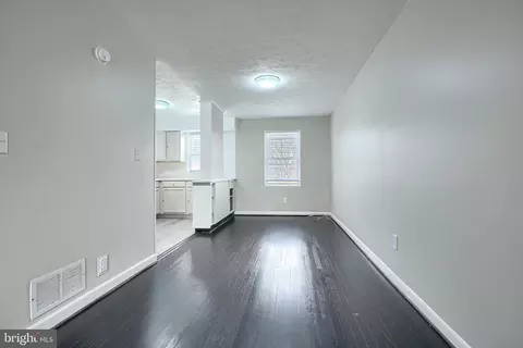 Living - 972 Elton Ave, Baltimore, MD 21224 photo 4 of 7