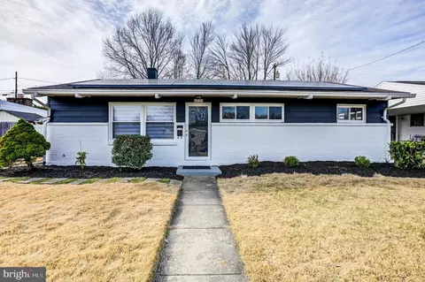 8731 Stockwell Rd, Parkville, MD 21234