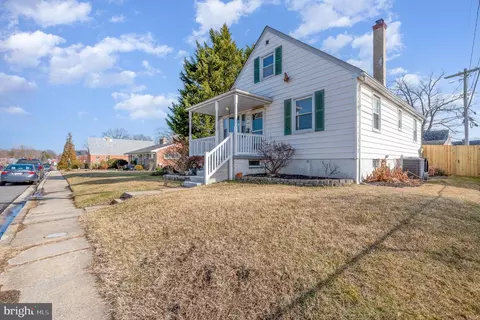 7807 Highpoint Rd, Parkville, MD 21234
