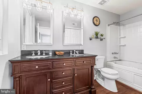Bath - 3930 Glenhurst Rd, Dundalk, MD 21222 photo 1 of 4