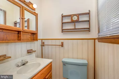 Bath - 7224 Hughes Ave, Sparrows Point, MD 21219 photo 1 of 3