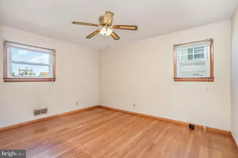 Bedroom - 7224 Hughes Ave, Sparrows Point, MD 21219 photo 3 of 3