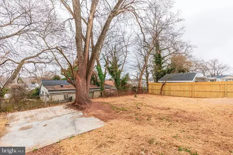 Exterior - 41 Left Wing Dr, Middle River, MD 21220 photo 2 of 5